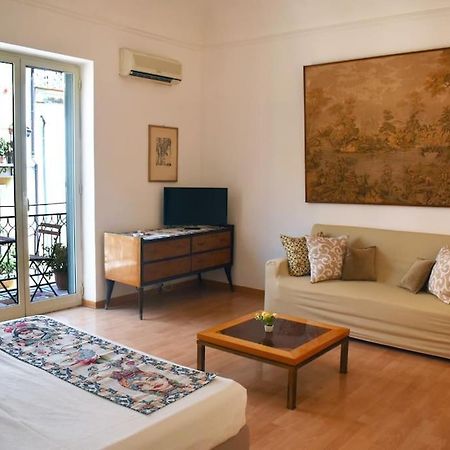 Appartamento Nel Centro Storico Di Palermo - Via Meli'S House Eksteriør billede