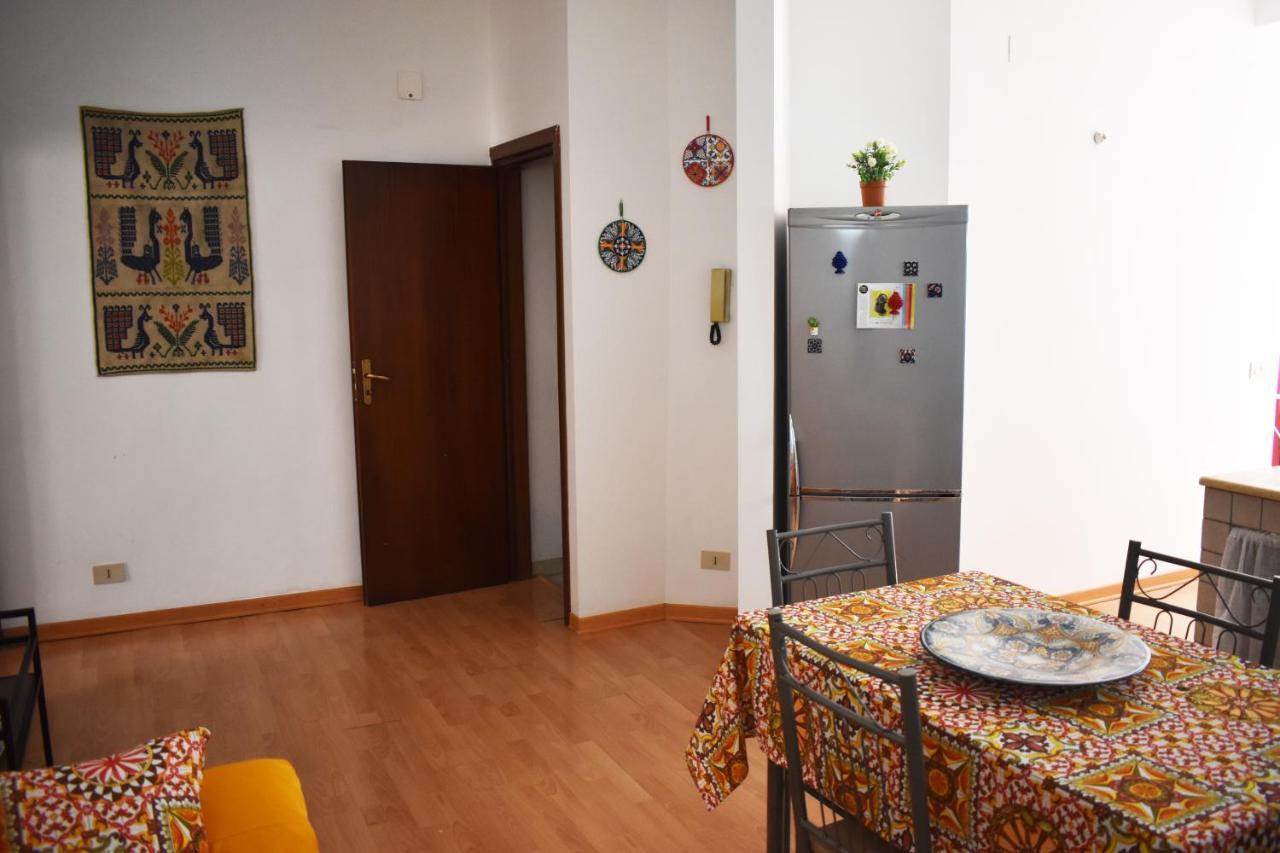 Appartamento Nel Centro Storico Di Palermo - Via Meli'S House Eksteriør billede