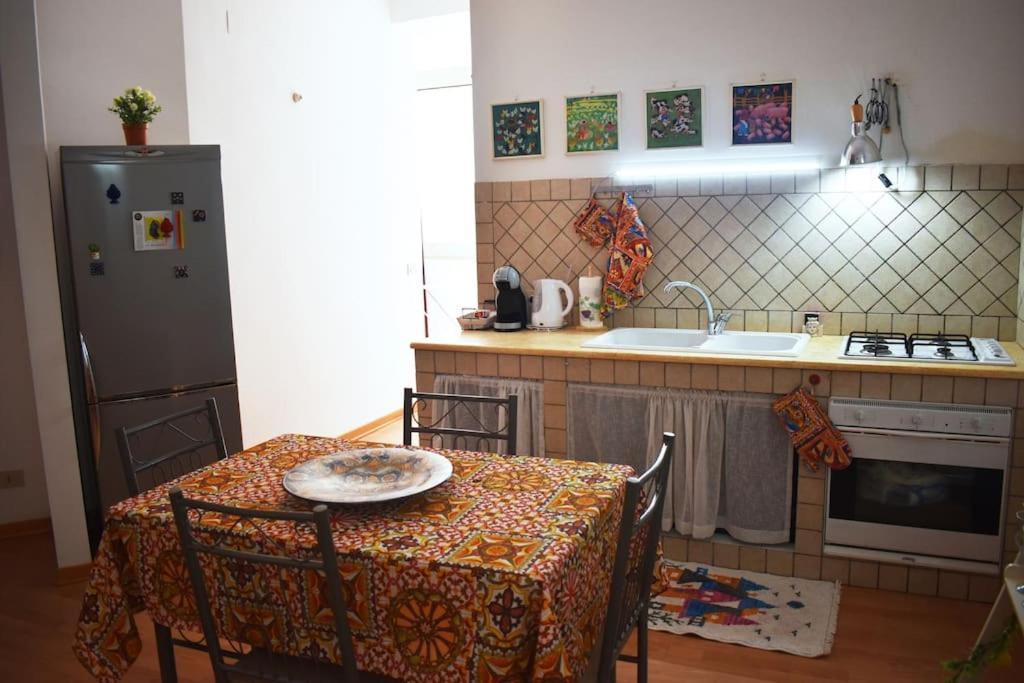 Appartamento Nel Centro Storico Di Palermo - Via Meli'S House Eksteriør billede