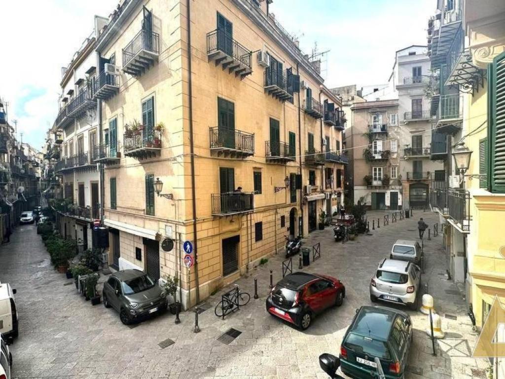 Appartamento Nel Centro Storico Di Palermo - Via Meli'S House Eksteriør billede